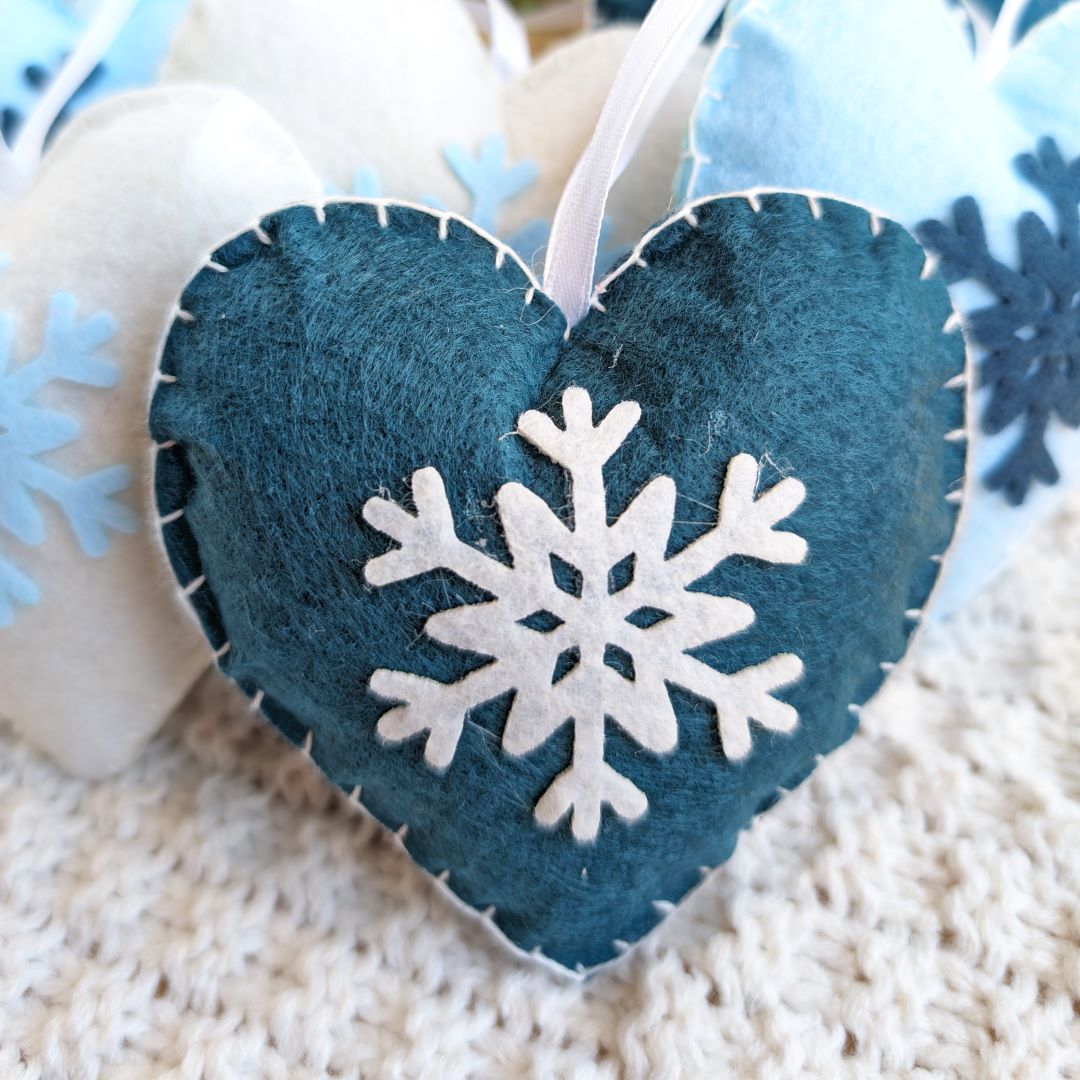 Crafts: Felt Snowflakes 